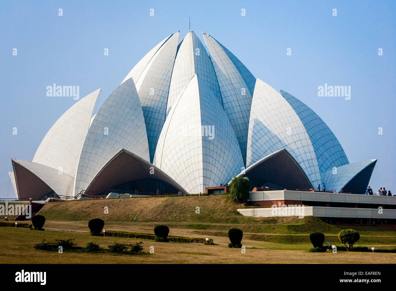 the-lotus-temple-bah-house-of-worship-new-delhi-india-stock-photo