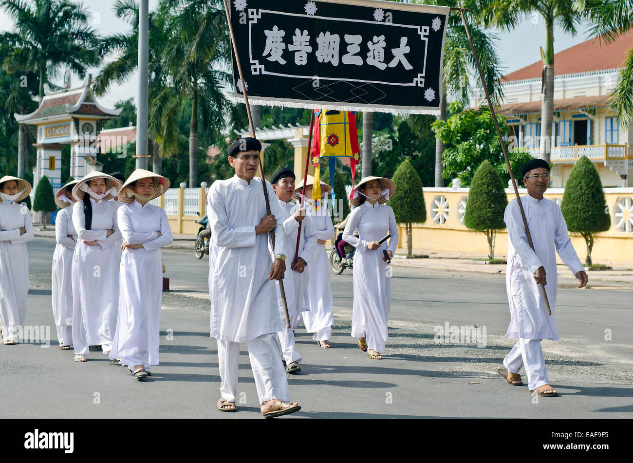 Vietnam Funeral High Resolution Stock Photography and Images Alamy
