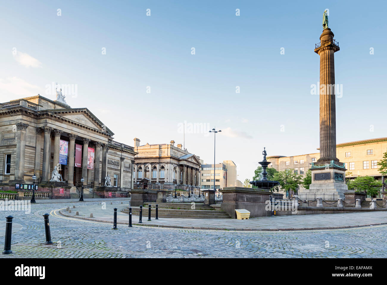 LIVERPOOL, UNITED KINGDOM - JUNE 8, 2014: St. George's Hall, Walker Art Gallery and Wellington's Column in Liverpool Stock Photo
