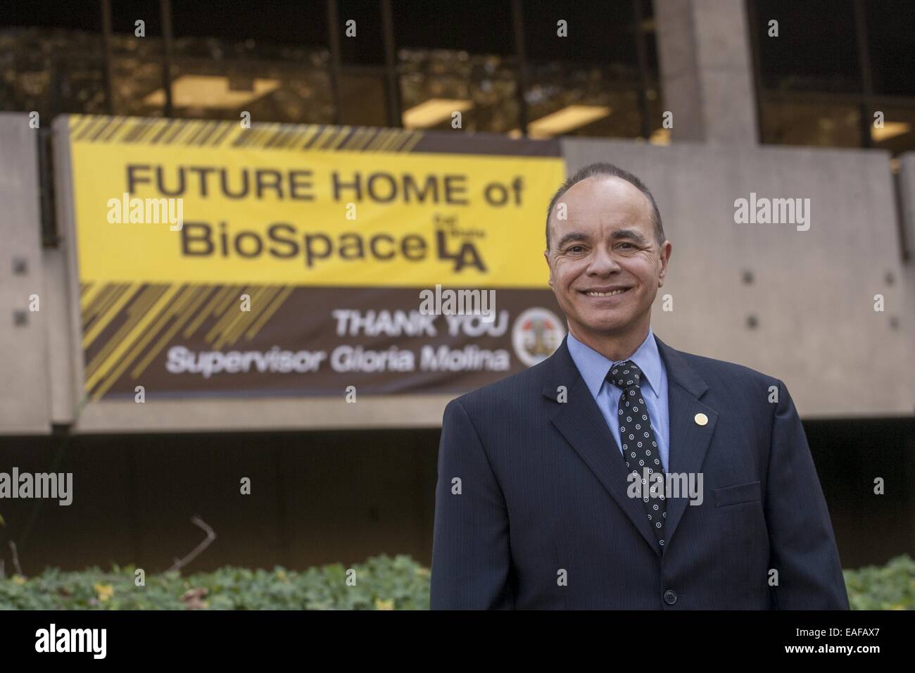 Los Angeles, California, USA. 13th Oct, 2014. Cal State Los Angeles President William Covino at physical sciences building. © Ringo Chiu/ZUMA Wire/Alamy Live News Stock Photo