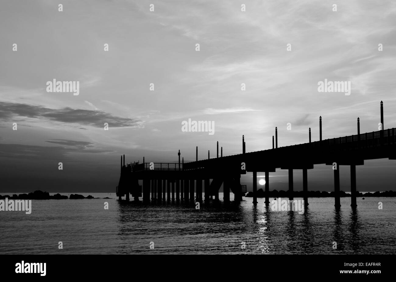 Sunrise Black and White Stock Photos & Images - Alamy