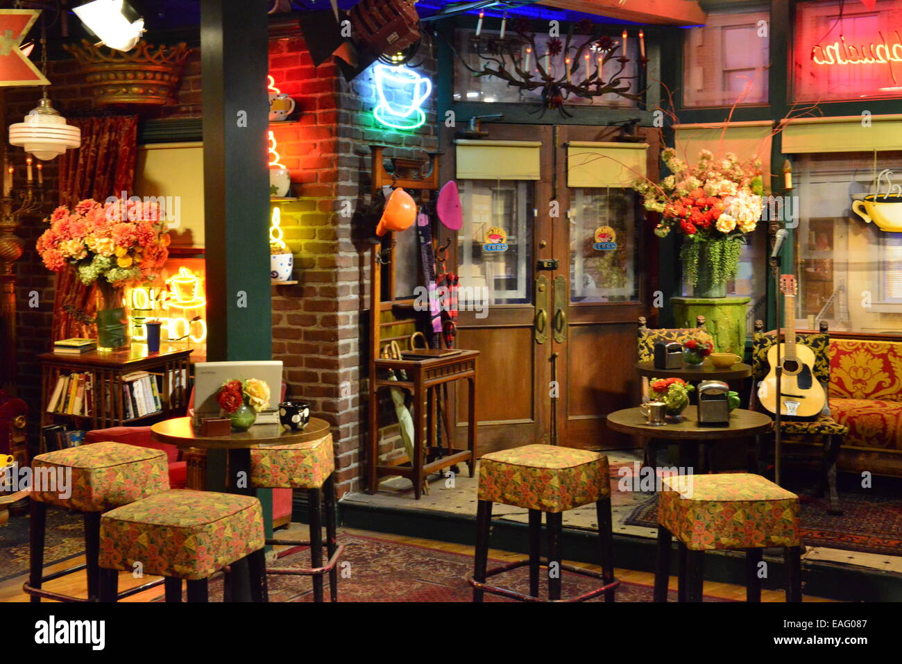 Warner Brothers set for friends Central Perk Bar Stock Photo - Alamy