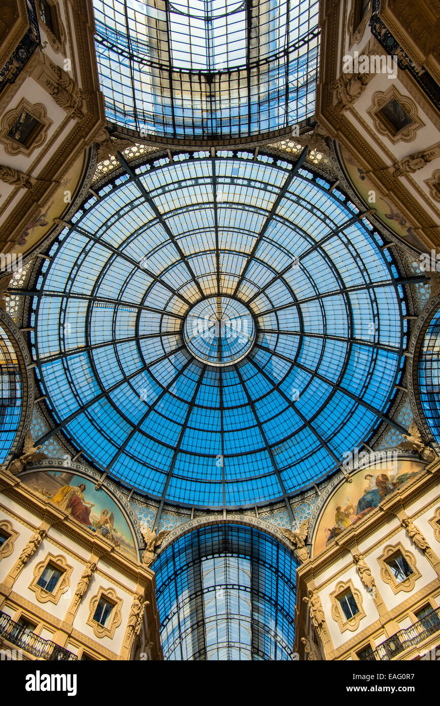 The glassy dome of the Galleria Vittorio Emanuele II gallery, Milan, Lombardy, Italy Stock Photo