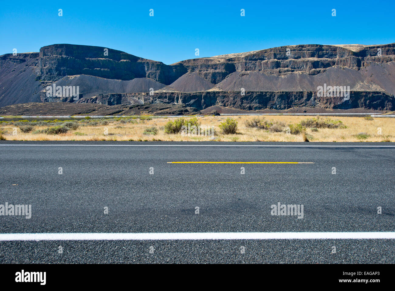 The road along Grand Coulee  Columbia Gorge-  an ancient river bed of Columbia river  , Eastern Washington ,USA Stock Photo