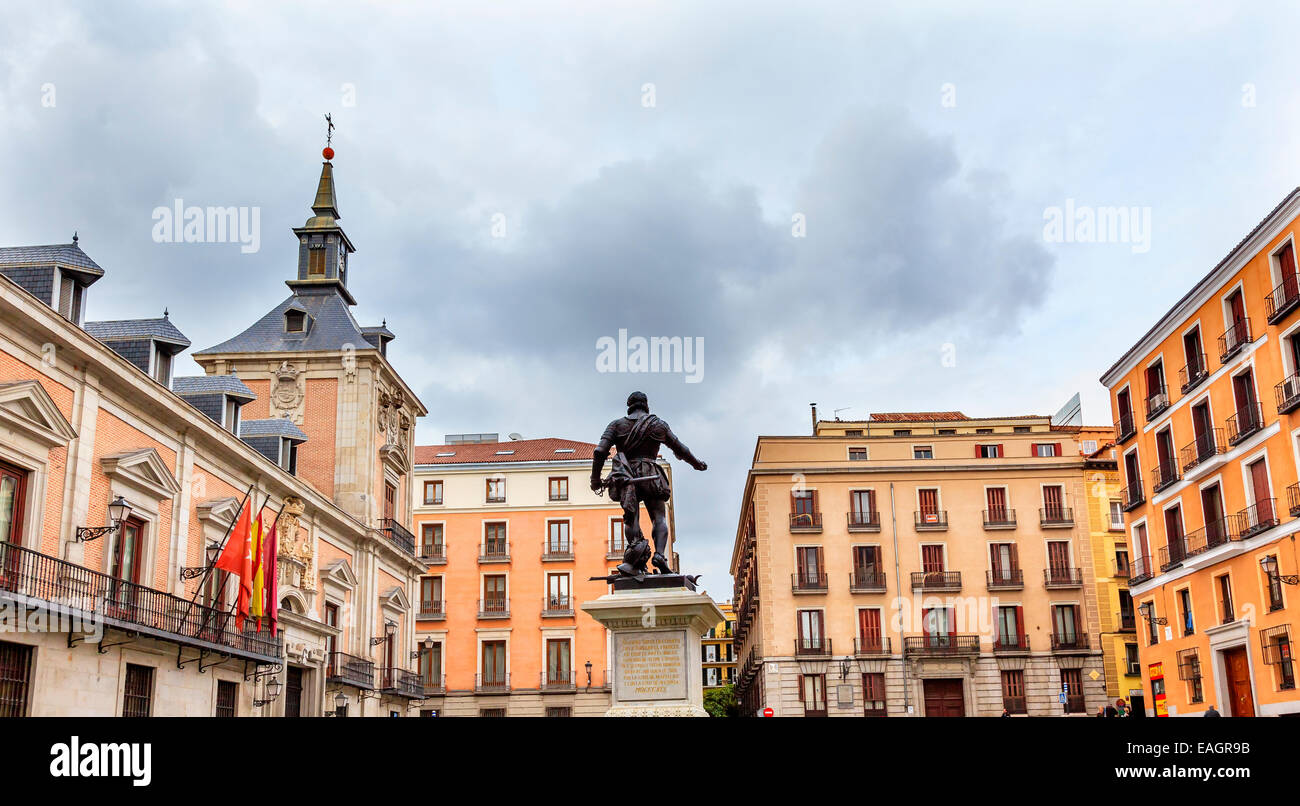 Bronze Statue Don Alvaro de Bazan, Famous Admiral, Plaza de la Villa, Madrid Spain. Statue in front of Casa de Cisneros, created Stock Photo