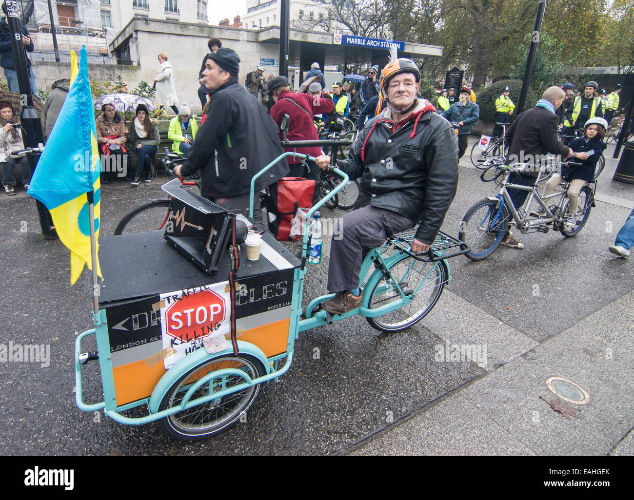 Londons oxford street hires stock photography and images Alamy