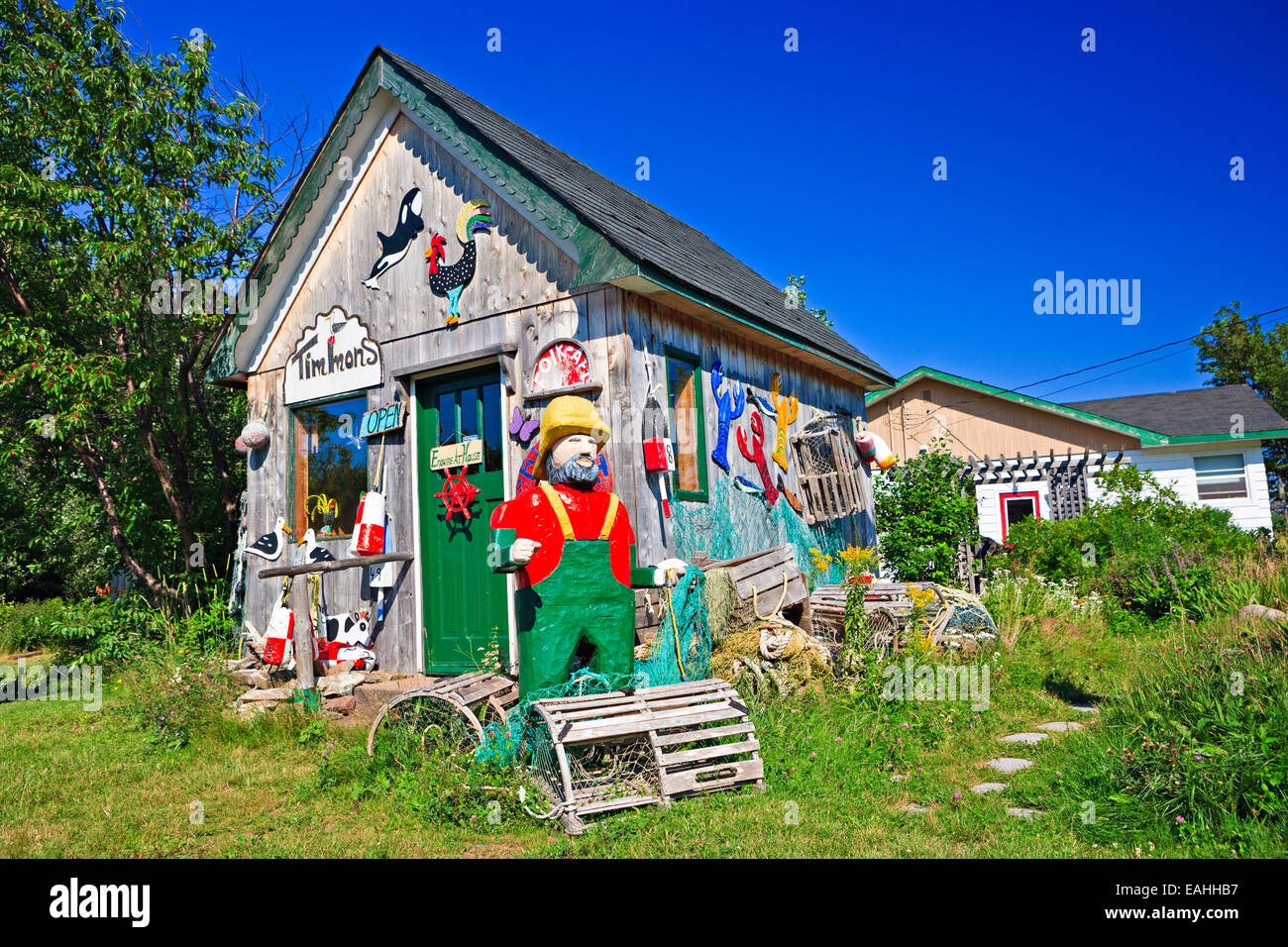Interestingly decorated shed the Timmon's Folk Art Store in Pleasant