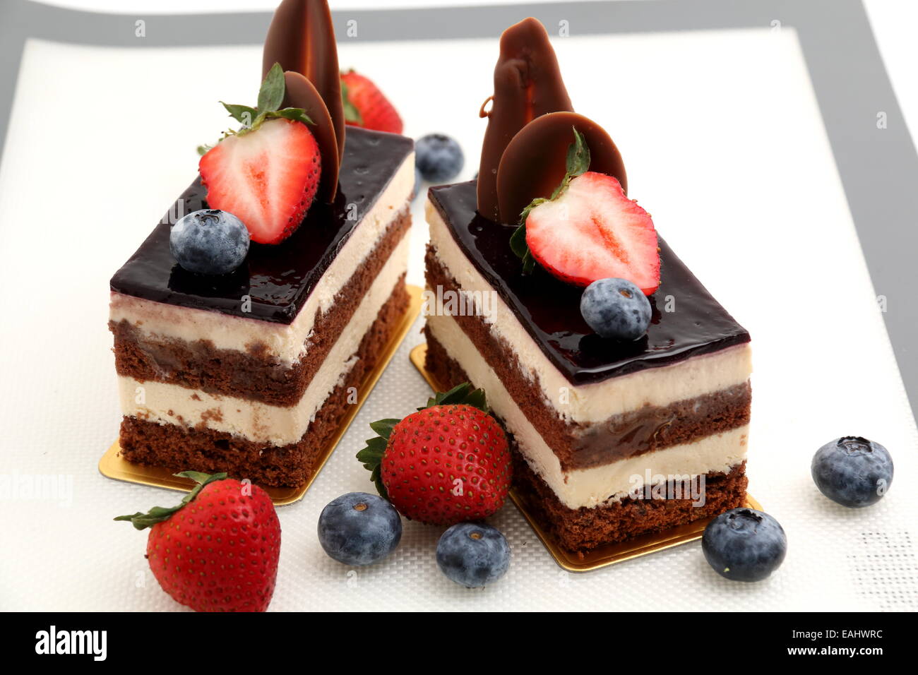 chocolate cake with strawberry on white backgrond Stock Photo - Alamy