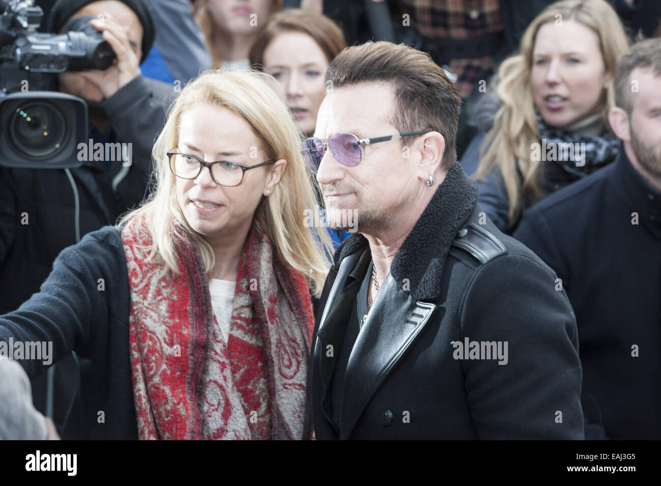 London, UK. 15th November, 2014. Artists arrive at Sarm Studios in