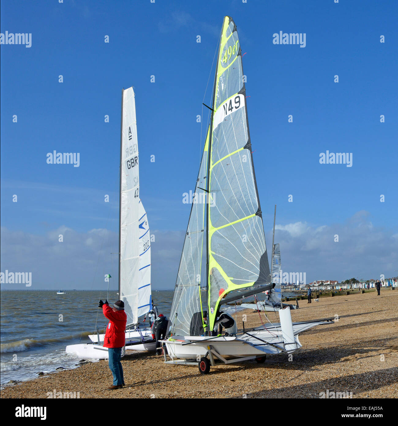 Preparing to launch sailing dinghies into the Thames Estuary from