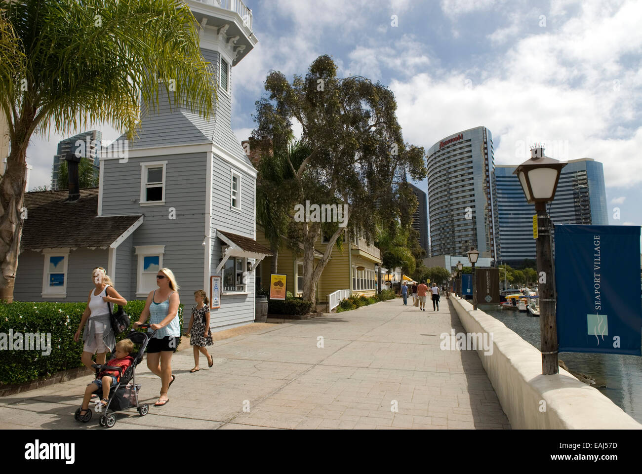Buildings of seaport village hi-res stock photography and images - Alamy