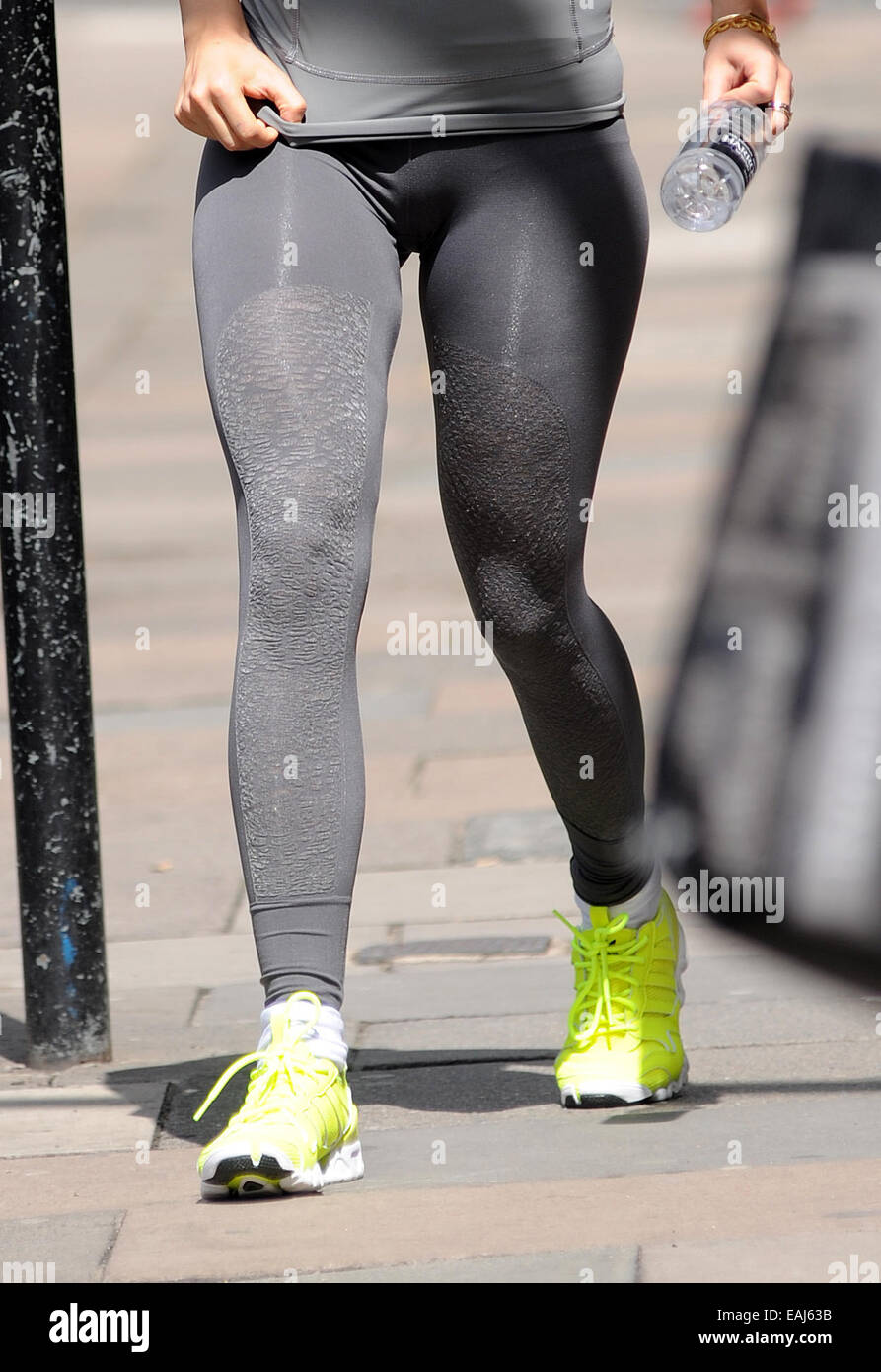 rita ora leggings