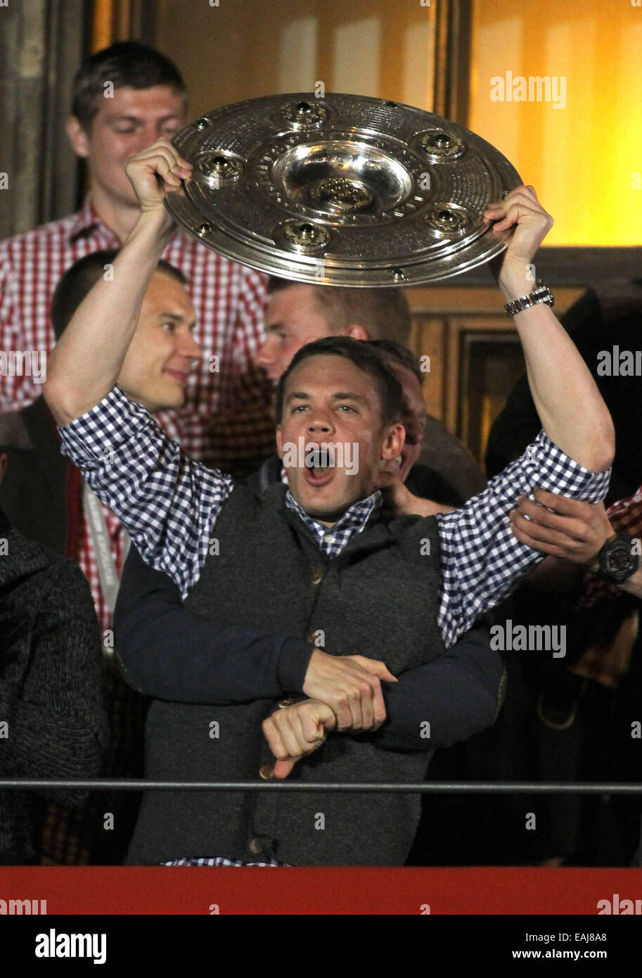 Manuel Neuer celebrating the FC Bayern Muenchen Champions League win at City Hall.  Featuring: Manuel Neuer Where: Munich, Germany When: 10 May 2014 Stock Photo