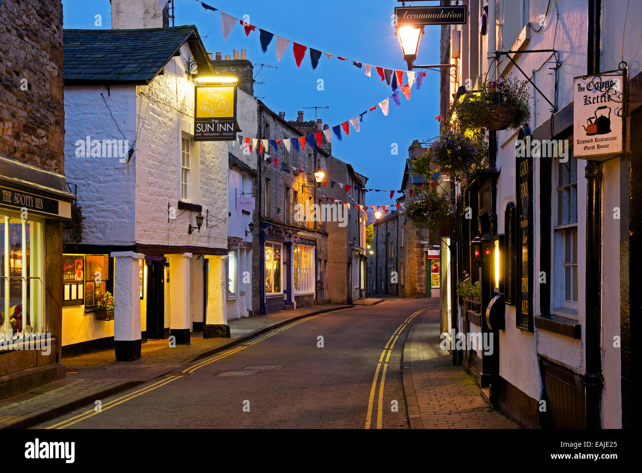 The Sun Inn, Kirkby Lonsdale, Cumbria, England UK Stock Photo 75394205