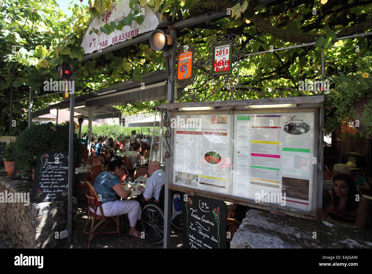 Tonnelle hires stock photography and images Alamy