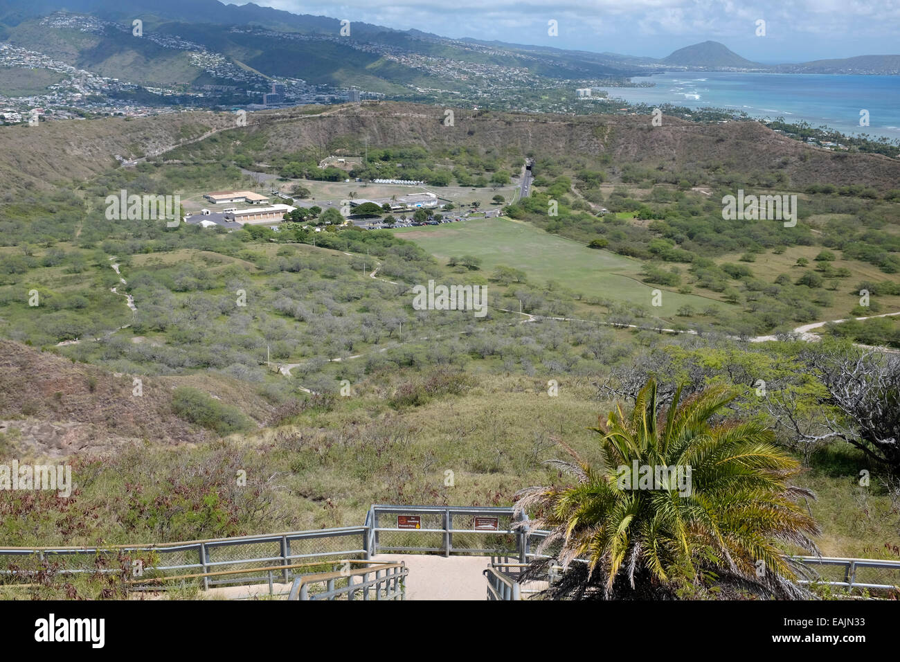 View of Diamond Head Crater in Oahu, Honolulu Stock Photo - Alamy