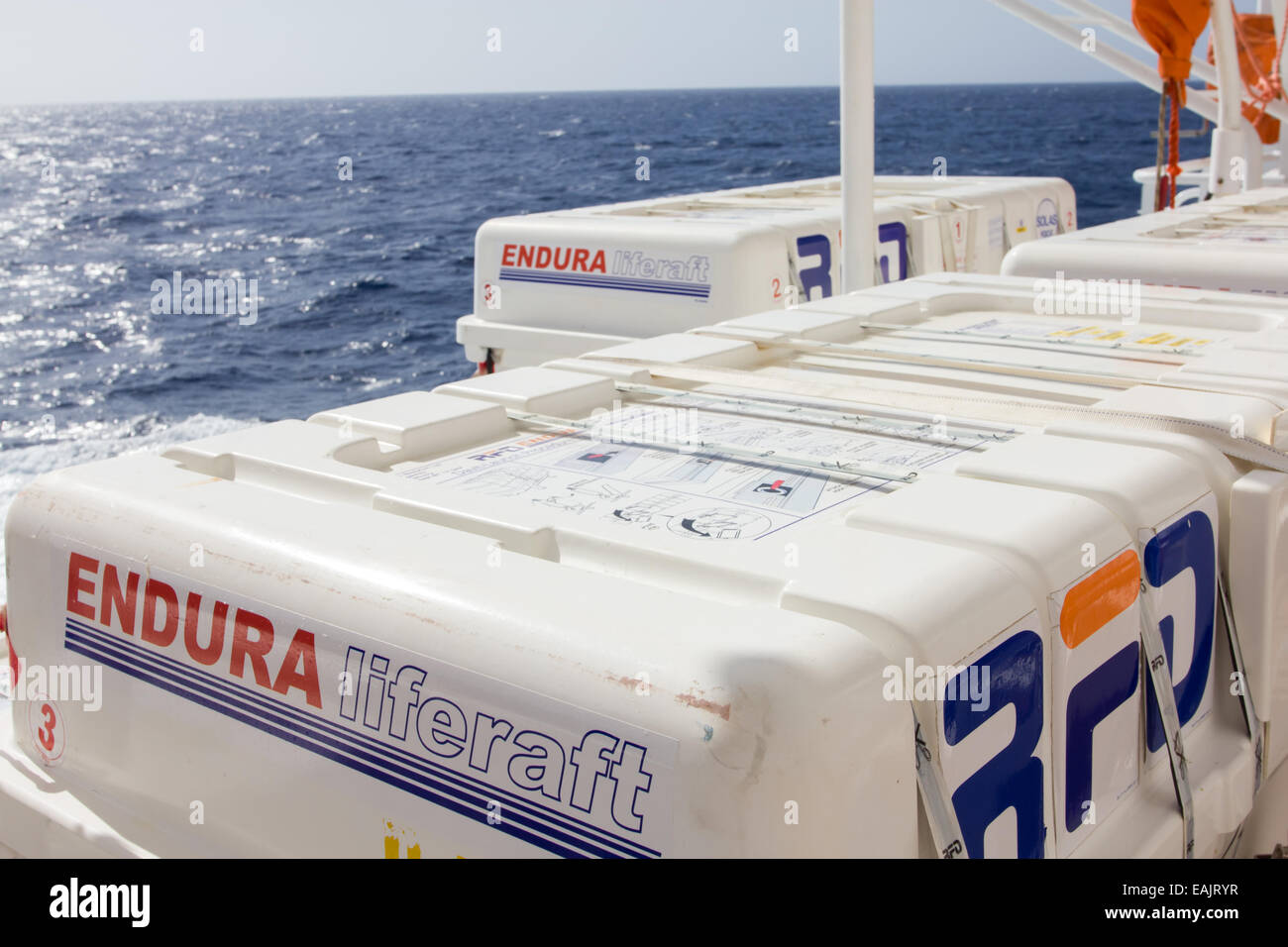 Ships life raft hi-res stock photography and images - Alamy