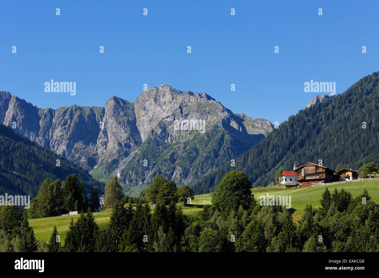 Carnic Alps, Edigon Mountain, village of Obergail, Obergail, Lesachtal, Hermagor District, Carinthia, Austria Stock Photo