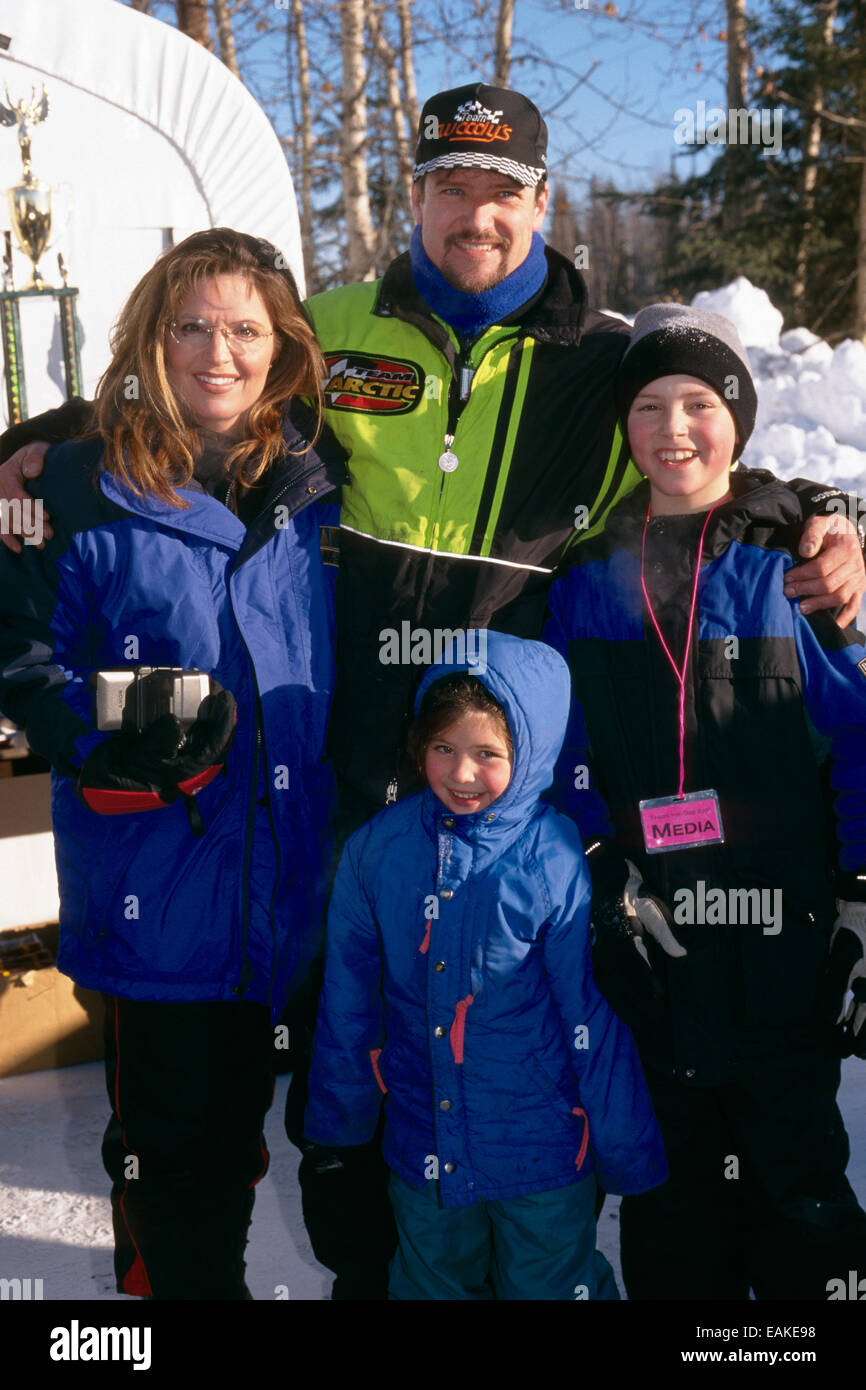 Mayor Of Wasilla Sarah Palin With Her Husband Todd Palin At The End Of The 2000 Iron Dog Snowmachine Race, Fairbanks, Alaska Stock Photo