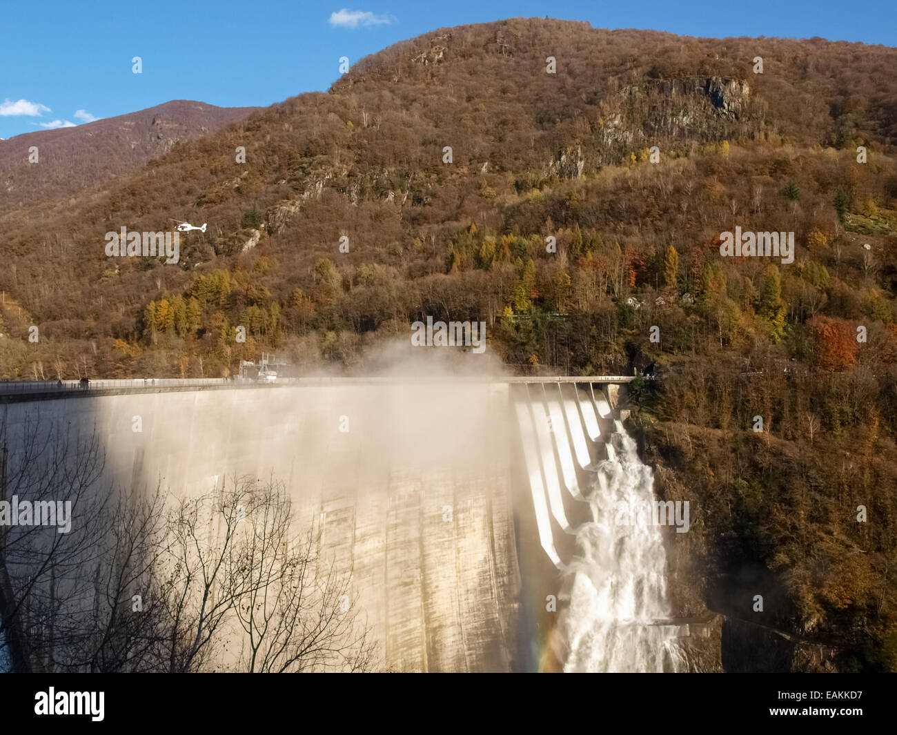 Dam of Contra Verzasca Ticino, Switzerland: spectacular waterfalls from ...
