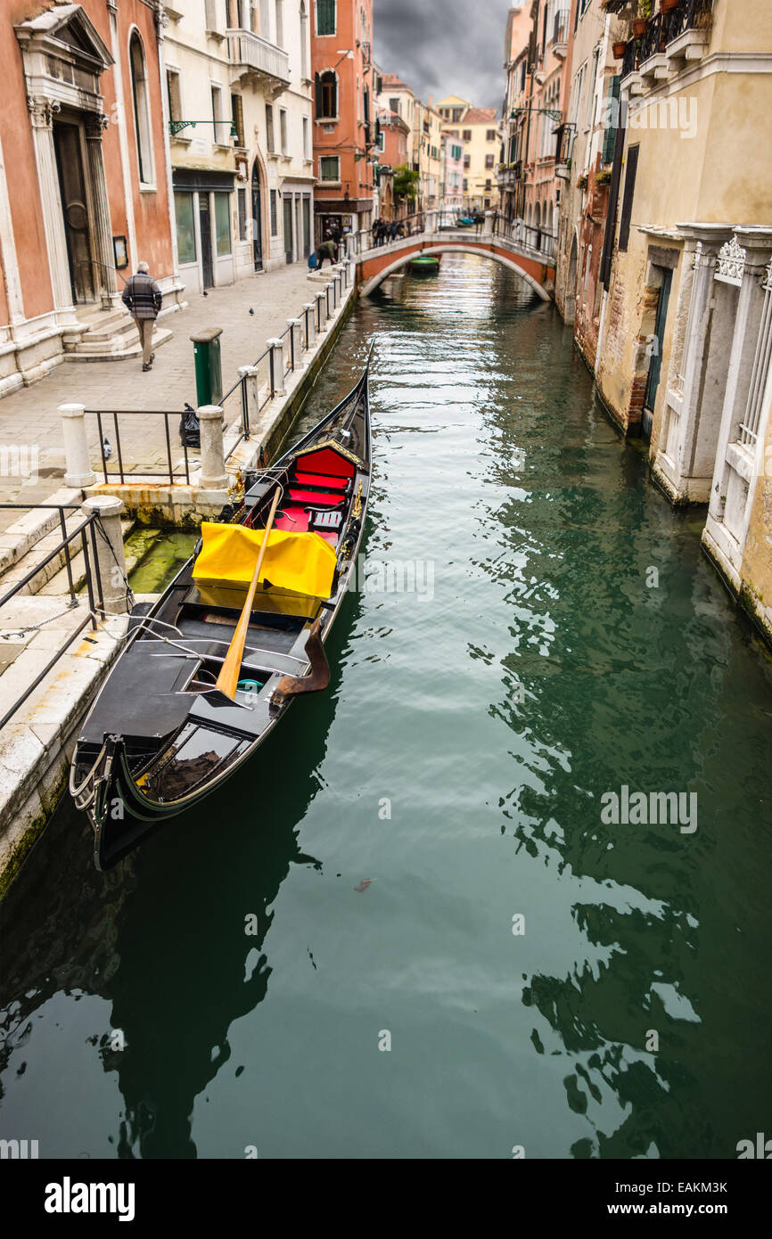 Beautiful gondola hi-res stock photography and images - Alamy