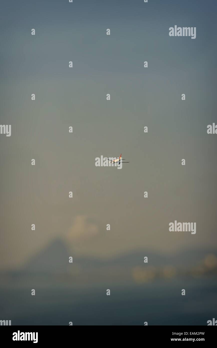 Aeroplane sky hi-res stock photography and images - Alamy