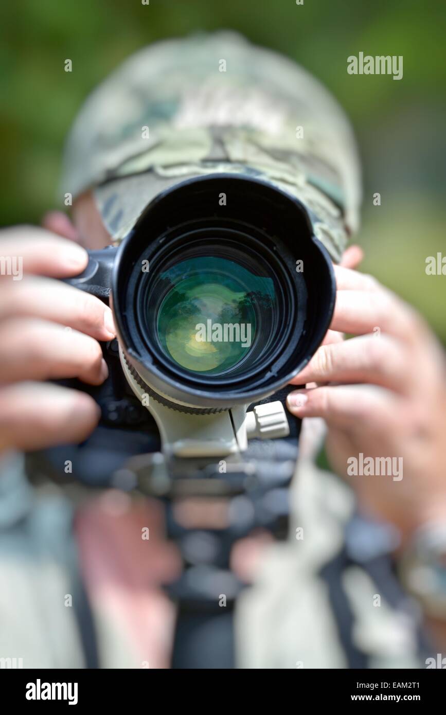 Man in nature portrait hi-res stock photography and images - Alamy