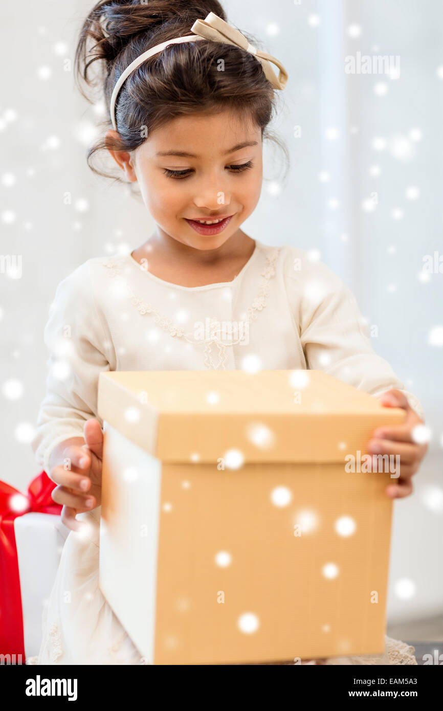 smiling little girl with gift box Stock Photo - Alamy