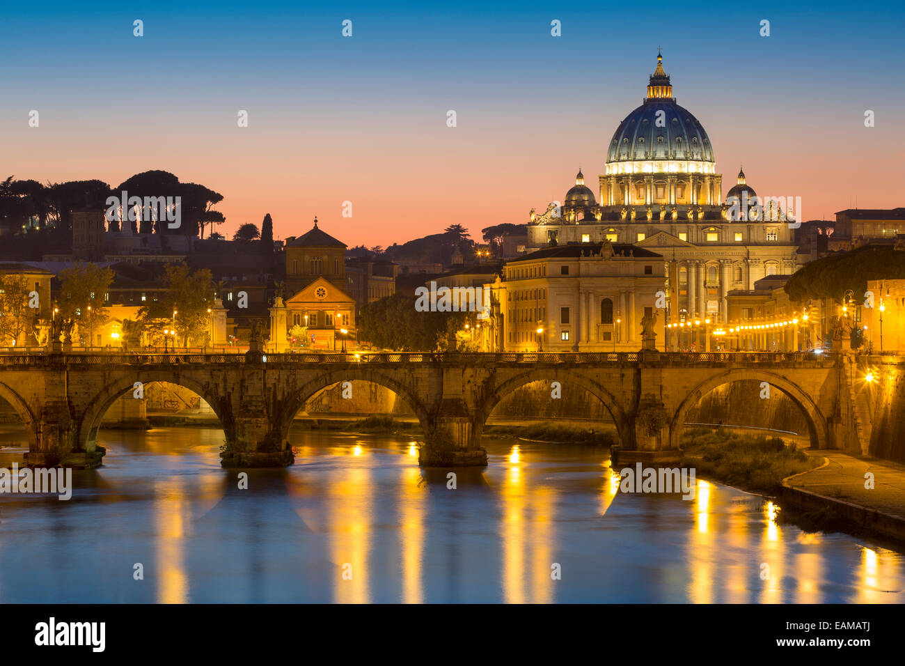 Twilight over River Tibor and the dome of San Pietro, Vatican, Rome, Lazio, Italy Stock Photo