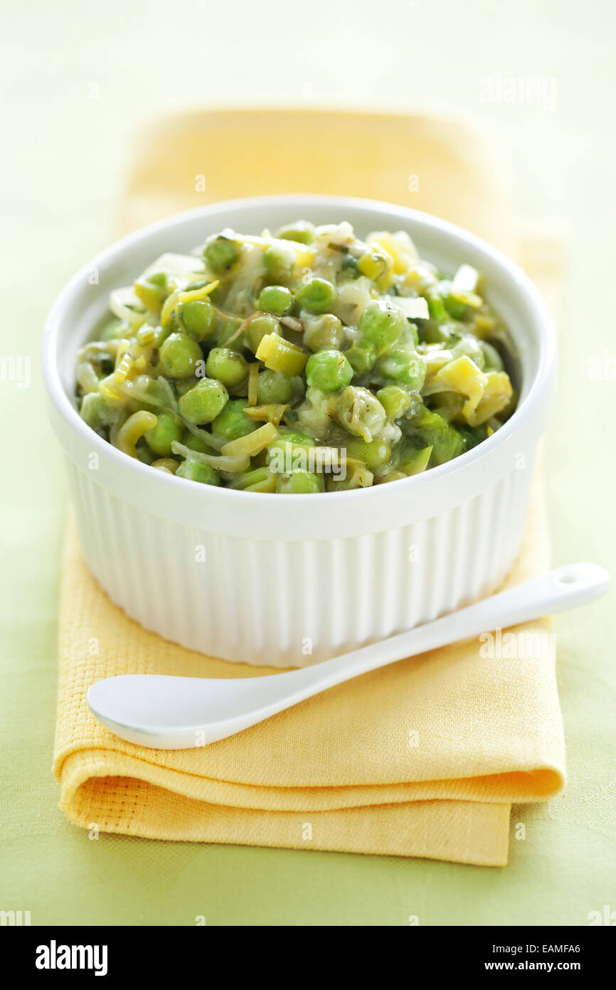 Braised peas with spring onions & lettuce Stock Photo Alamy