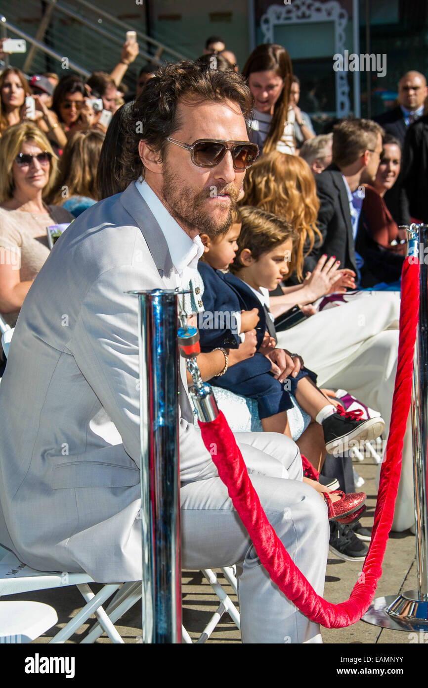 Matthew McConaughey MATTHEW MCCONAUGHEY HONORED THE 2.534 WITH STAR ON THE HOLLYWOOD WALK OF FAME 17/11/2014 Hollywood/picture alliance Stock Photo