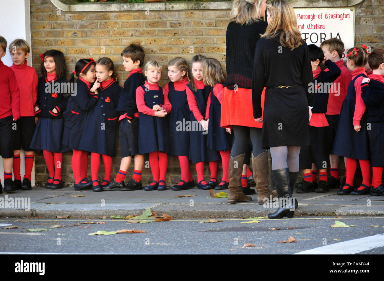 KENSINGTON PRIVATE SCHOOL CHILDREN LONDON UK Stock Photo