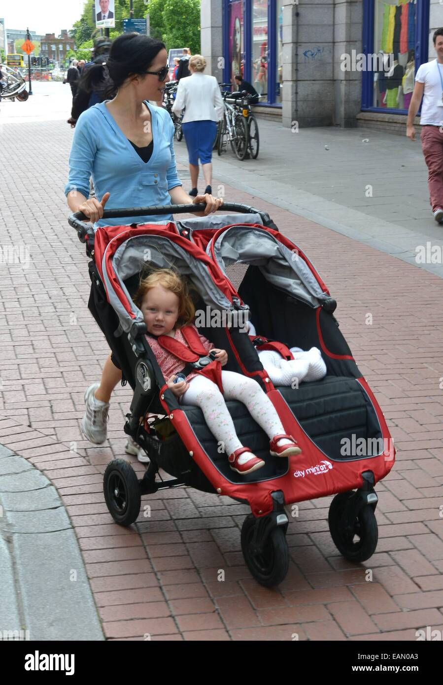 Jean and andrea corr hi-res stock photography and images - Alamy