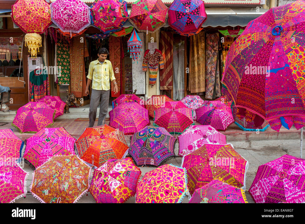 Jaipur umbrella parasol shop hi-res stock photography and images - Alamy