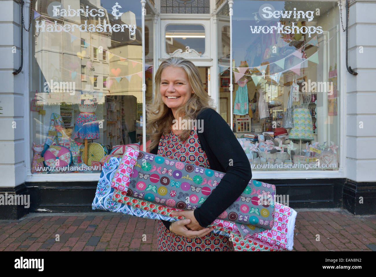 Handicraft occupation hires stock photography and images Alamy