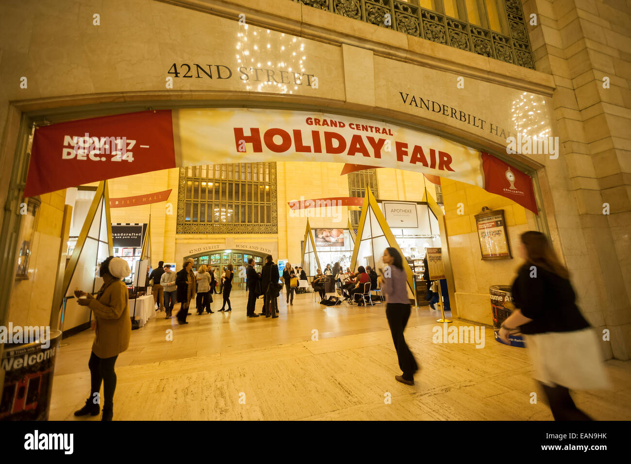 Shoppers browse the Grand Central Holiday Fair in Vanderbilt Hall in