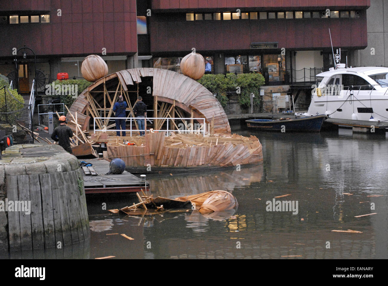 Knackers yard hires stock photography and images Alamy