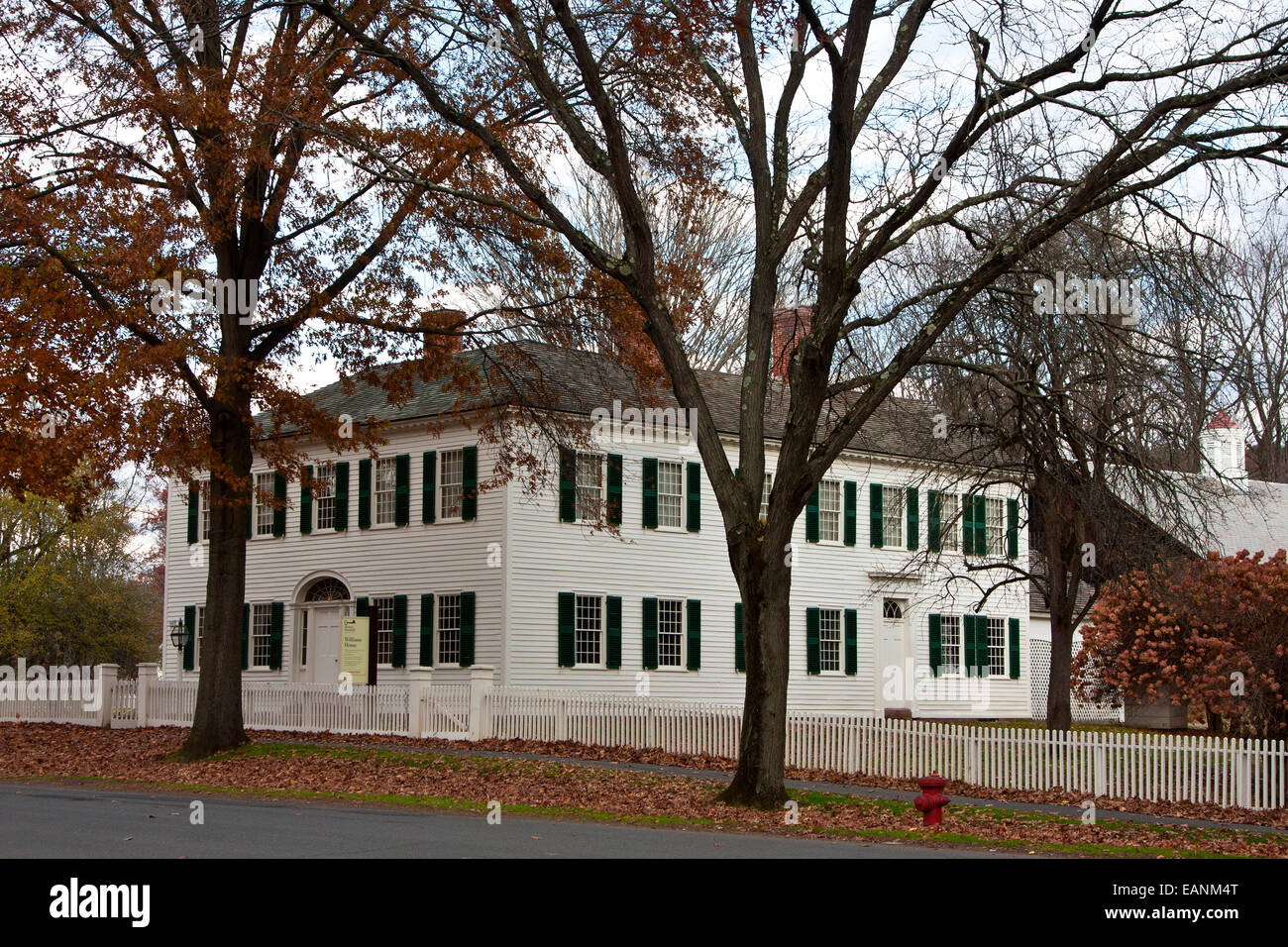 Deerfield, Massachusetts, Historic Deerfield, Old Deerfield, Hinsdale
