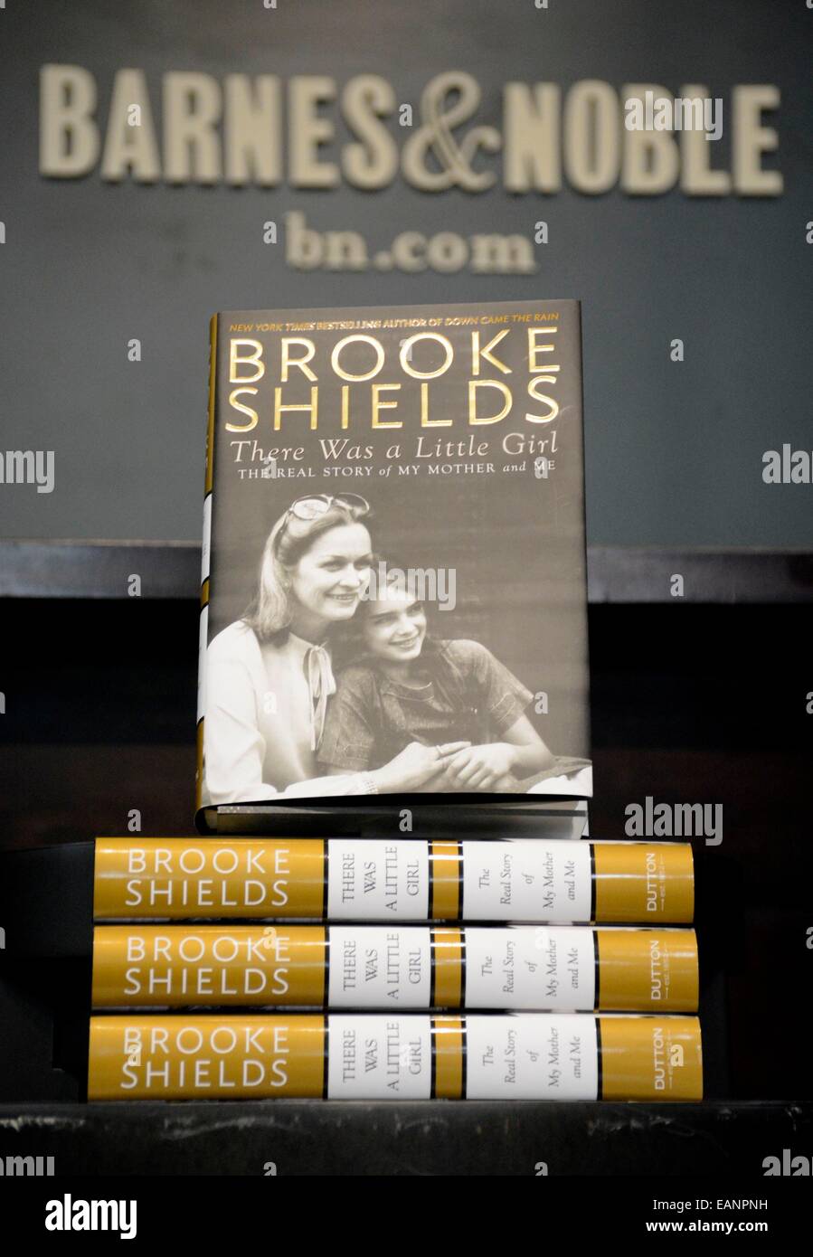 New York, NY, USA. 18th Nov, 2014. Brooke Shields at instore