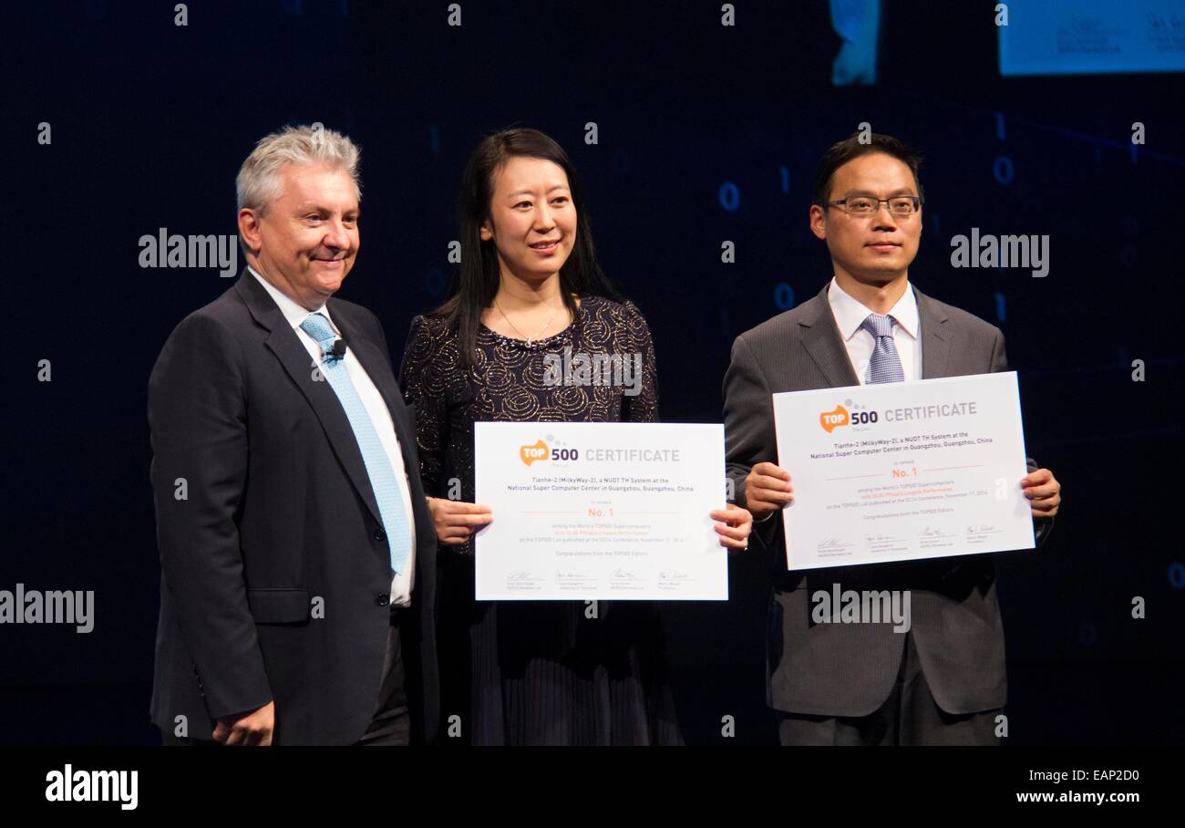 (141119) -- NEW ORLEANS, Nov. 19, 2014 (Xinhua) -- Lu Yutong (2nd L ...