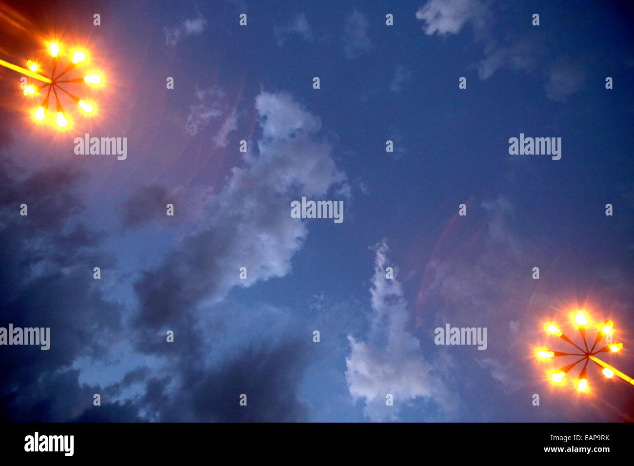 Night street lamps hi-res stock photography and images - Alamy