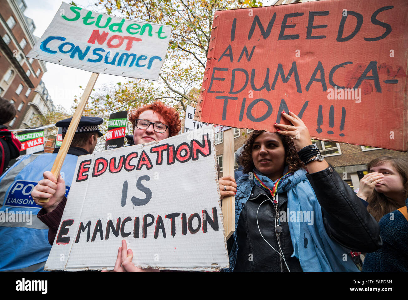 London, UK. 19th Nov, 2014. Mass student protest march against tuition ...