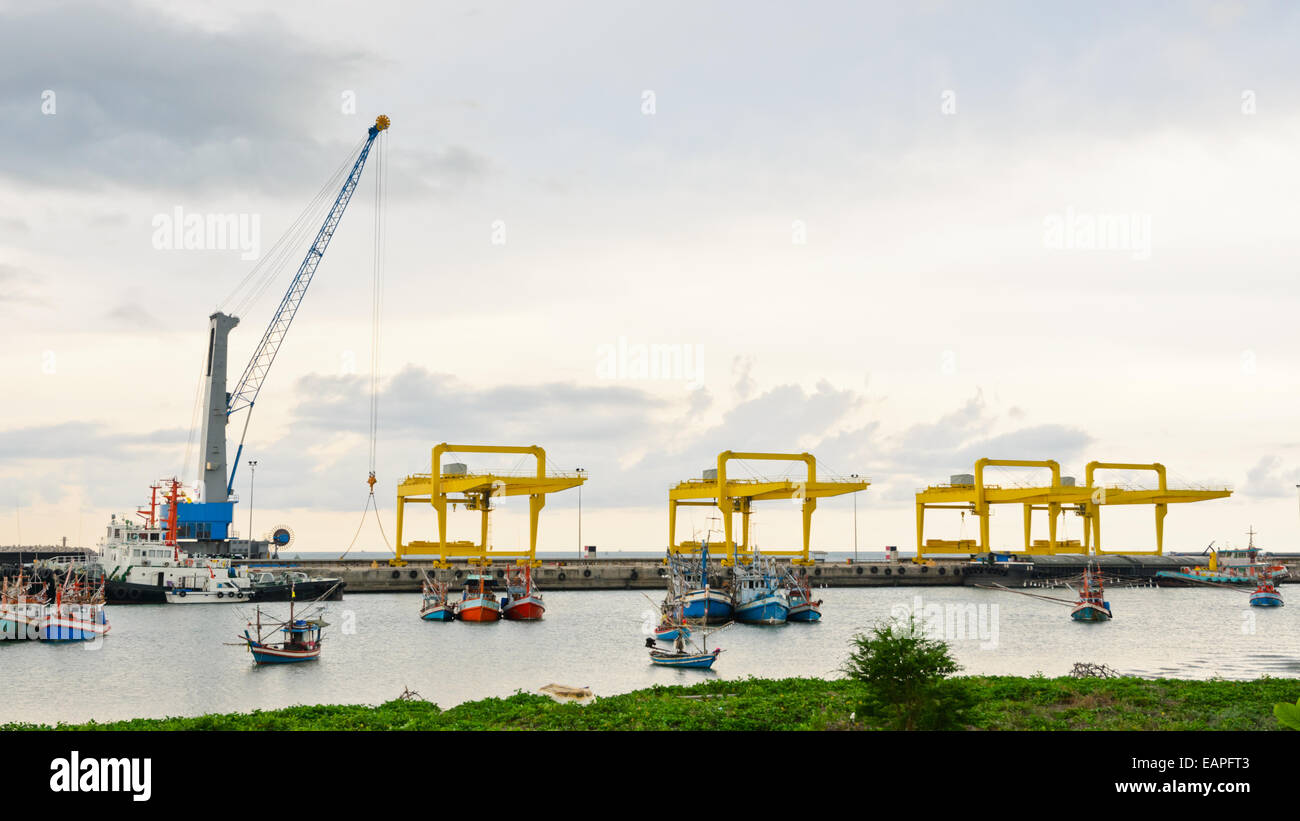 Heavy load thailand hi-res stock photography and images - Alamy