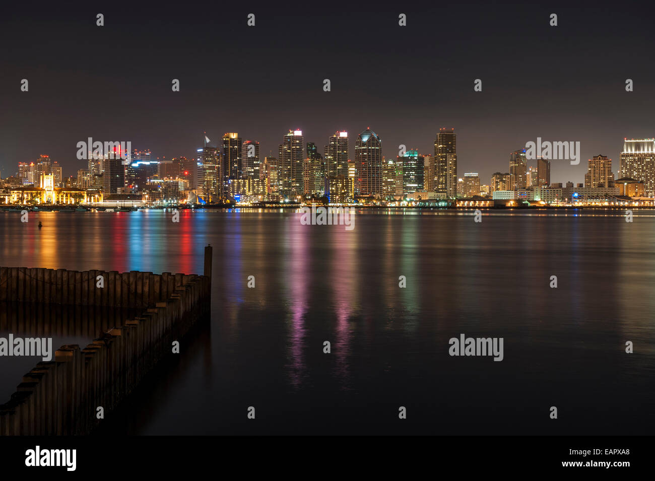 San diego night skyline hi-res stock photography and images - Alamy
