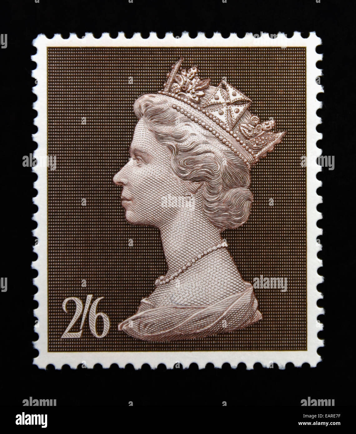 Postage stamp. Great Britain. Queen Elizabeth II. High value definitive. 1969. Arnold Machin. Bradbury, Wilkinson. 2/6. Stock Photo