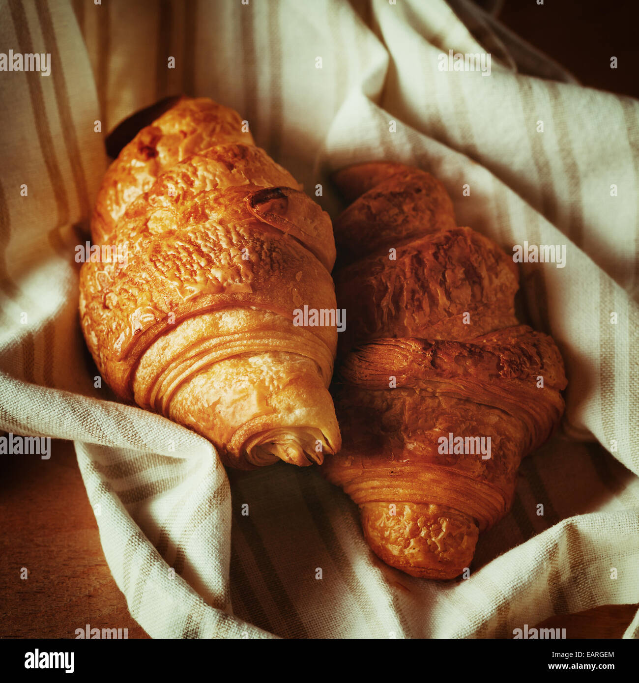 TASTY CROISSANT VIDEO visual data 6