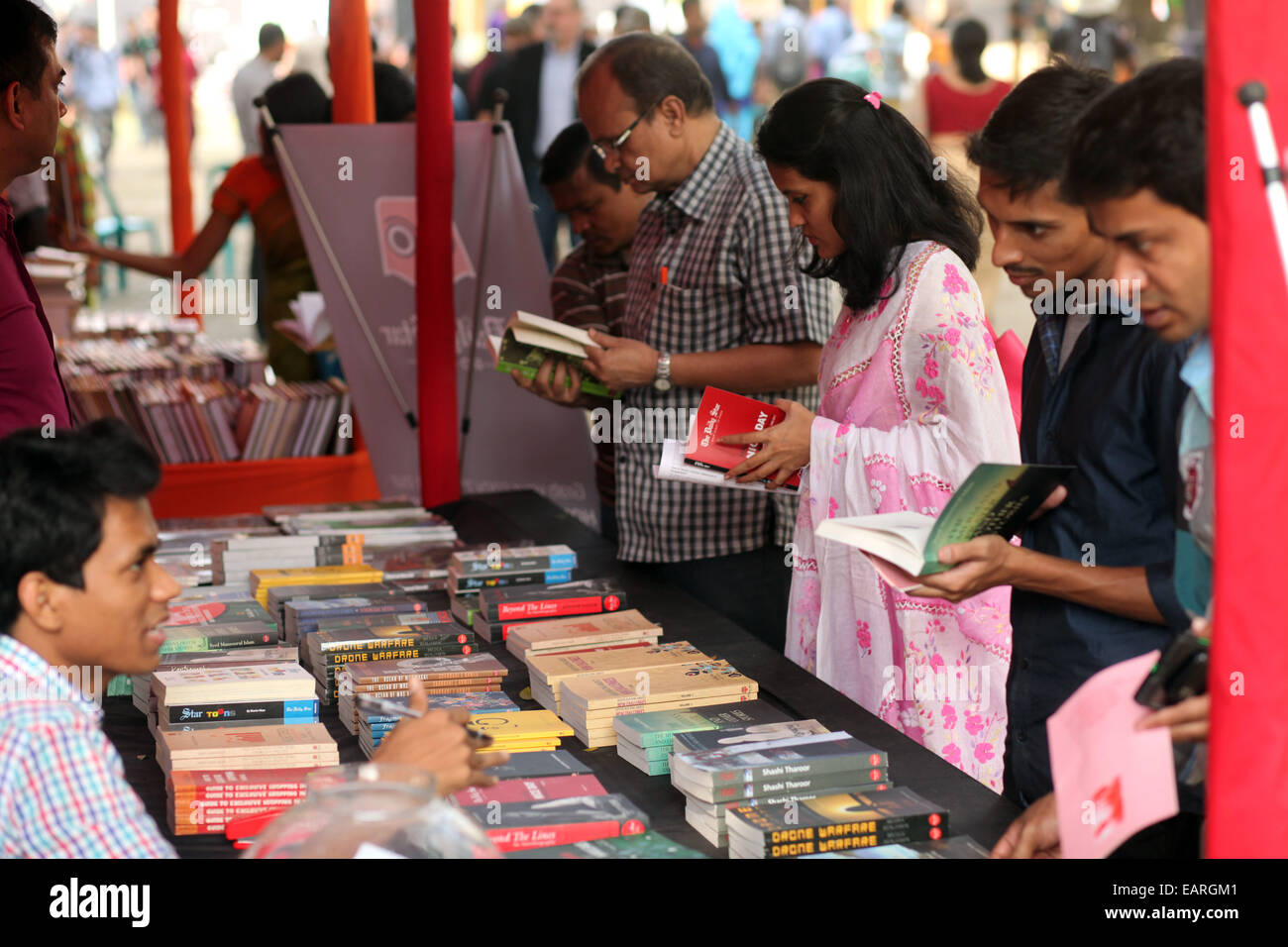 Bangla book hi-res stock photography and images - Alamy