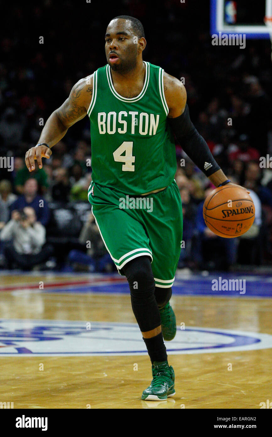 Celtics draft pick Marcus Thornton gets beer dumped on head during  Australian game (video) - NBC Sports