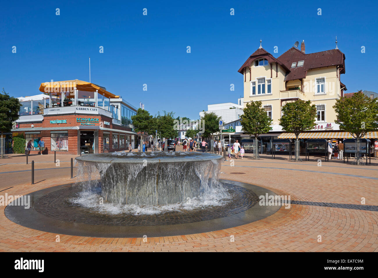 timmendorf Fountain at the village square in Timmendorfer Strand / Timmendorf Beach,  Schleswig-Holstein, Germany Stock Photo - Alamy