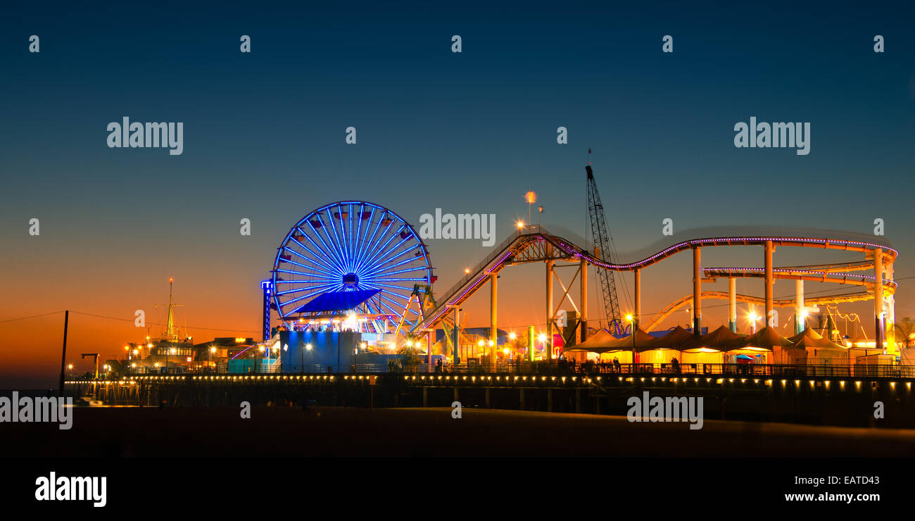 Ferris wheel on Santa Monica Pier lit up at dusk, Santa Monica, Los ...